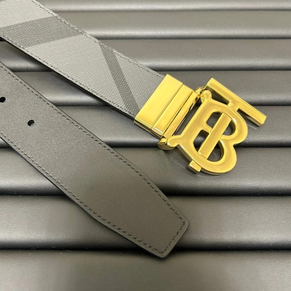 Burberry TB Men's Belt - Gold Bright Buckle with Rotating Design - Picture 3 of 5